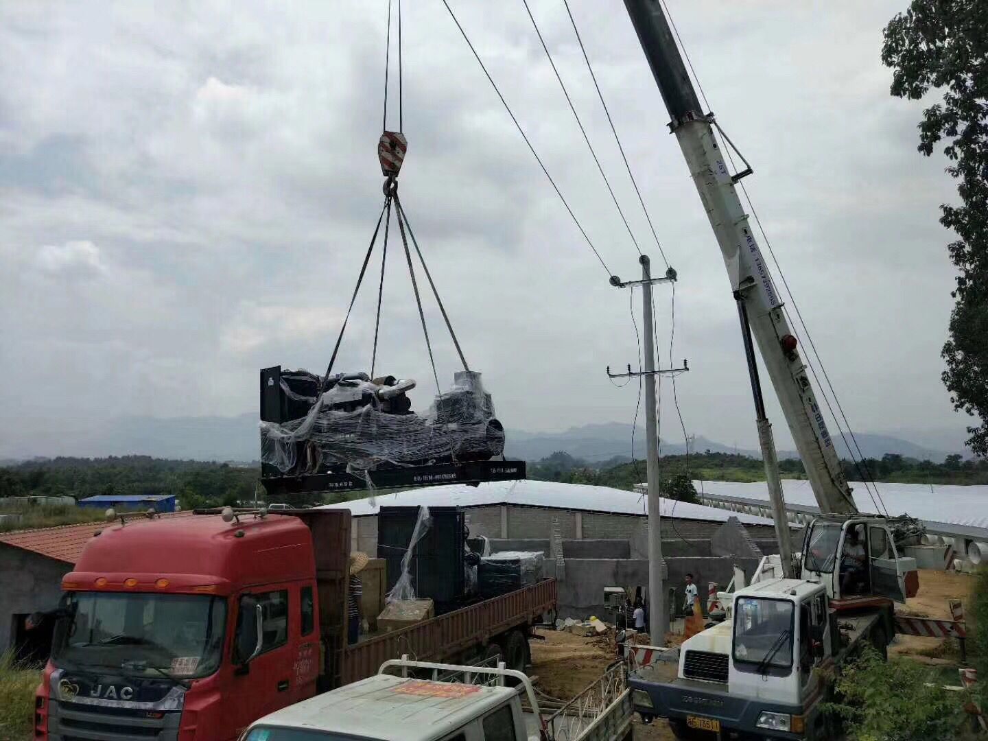 邵阳武冈市家家康农业养殖场采购彩运网两台600KW上柴智能发电机组 邵阳武冈市家家康农业养殖场采购彩运网两台600KW上柴智能发电机组