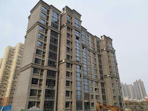 彩运网为湘西华章地产安装200kw潍柴发电机组一台